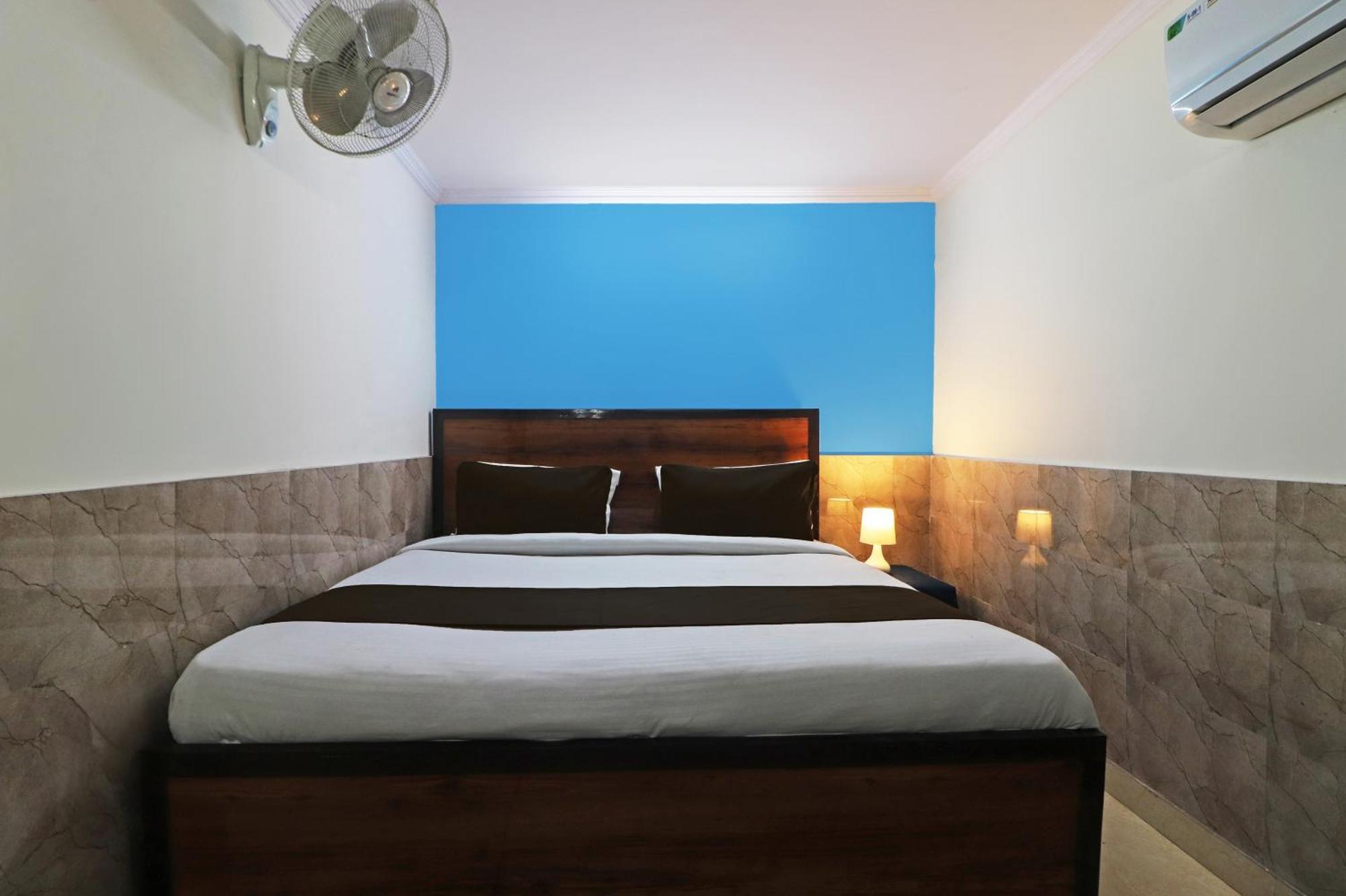 ניו דלהי Hotel O Bluemoon Inn, South Campus מראה חיצוני תמונה