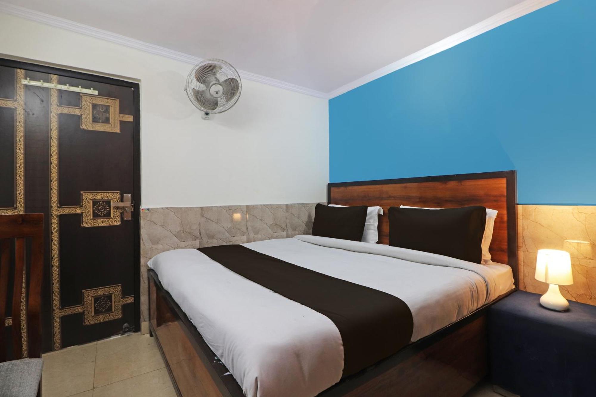ניו דלהי Hotel O Bluemoon Inn, South Campus מראה חיצוני תמונה