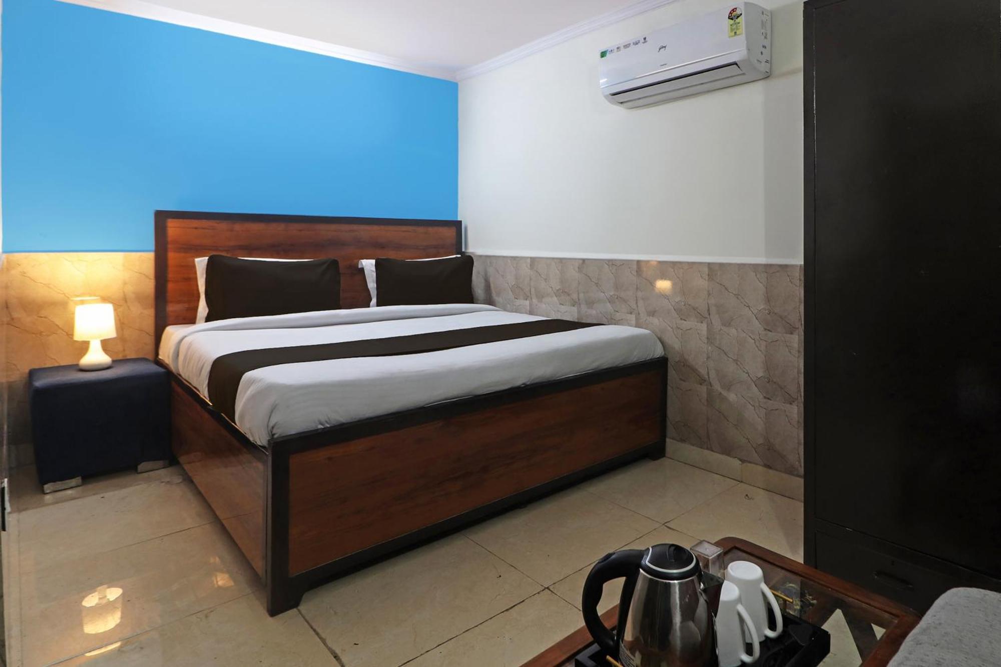 ניו דלהי Hotel O Bluemoon Inn, South Campus מראה חיצוני תמונה