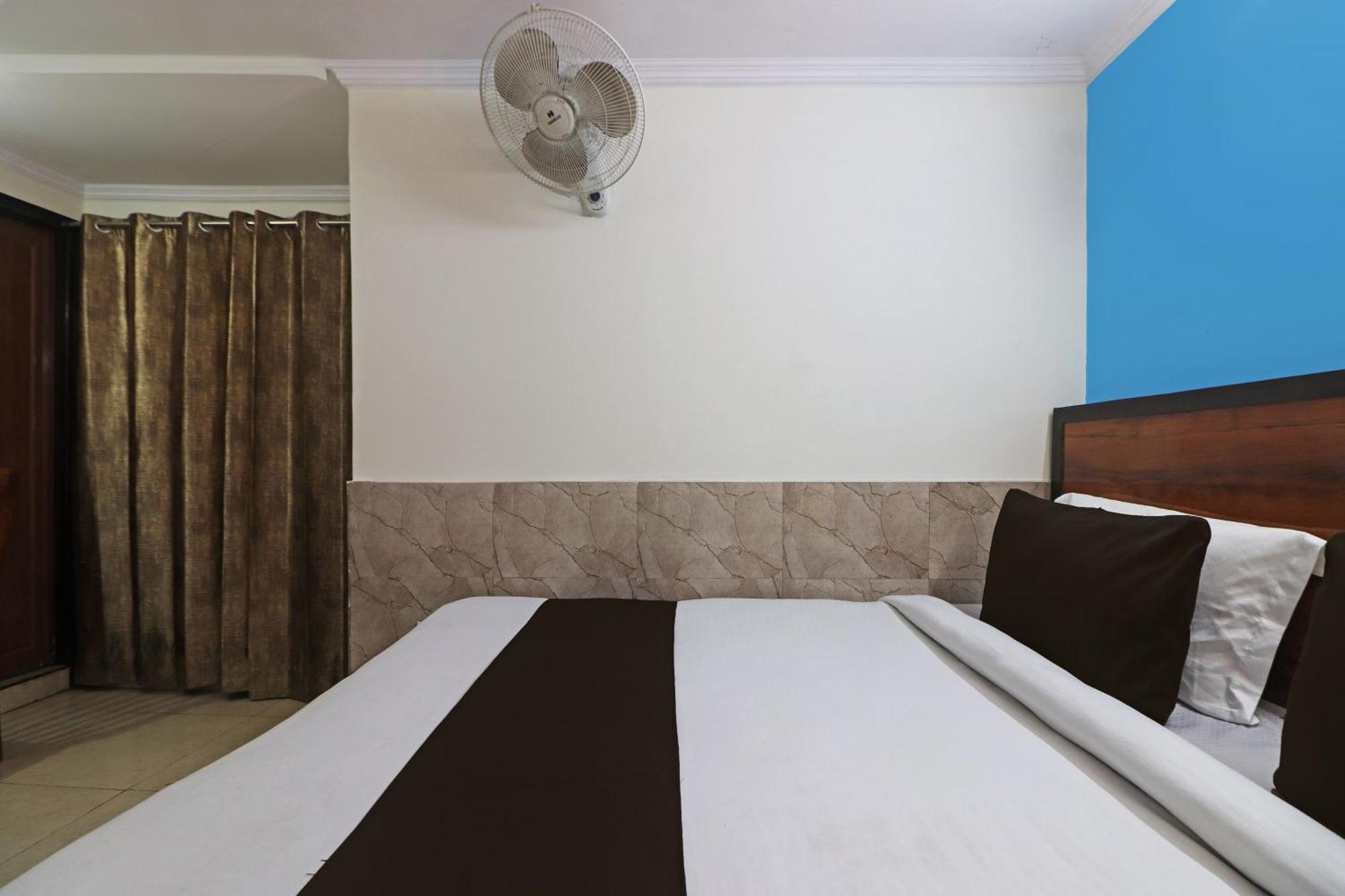 ניו דלהי Hotel O Bluemoon Inn, South Campus מראה חיצוני תמונה