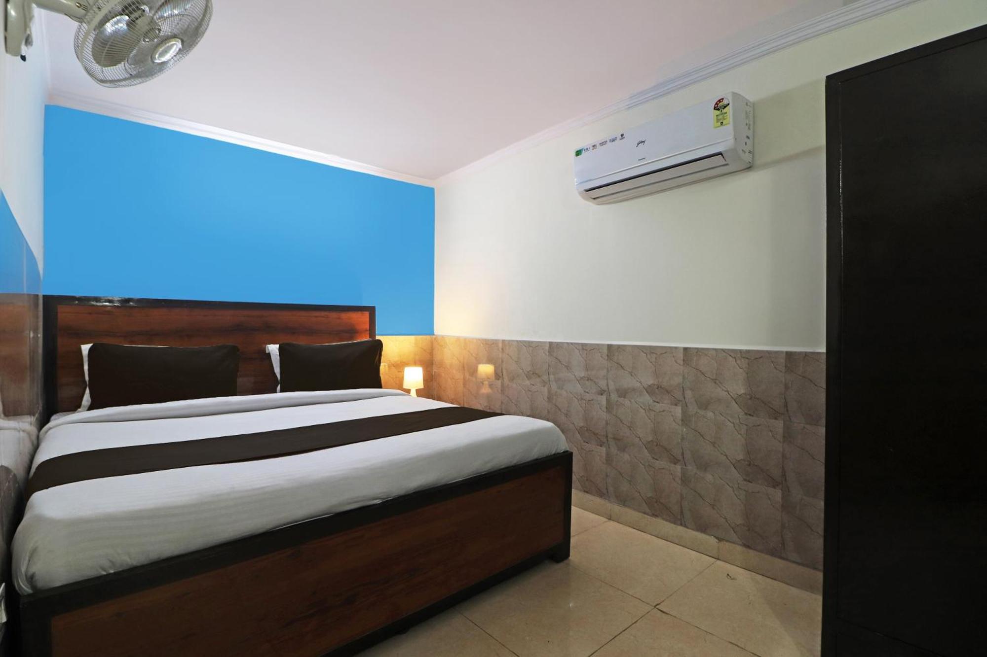 ניו דלהי Hotel O Bluemoon Inn, South Campus מראה חיצוני תמונה