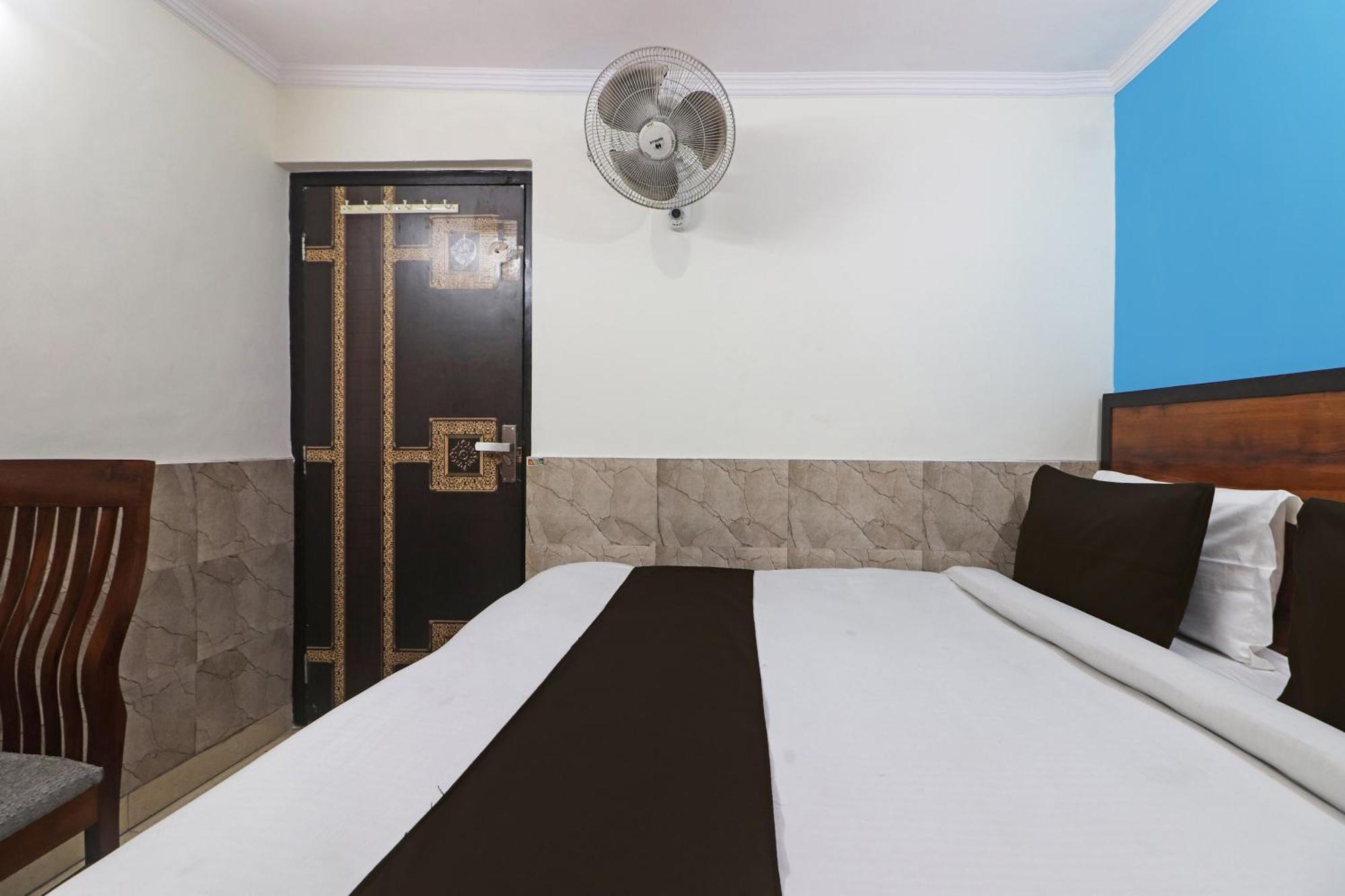 ניו דלהי Hotel O Bluemoon Inn, South Campus מראה חיצוני תמונה